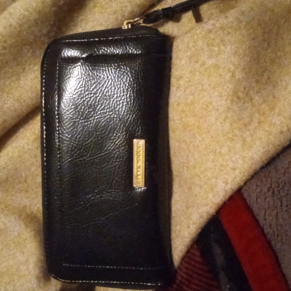 Steve Madden Clutch style wallet/wristlet